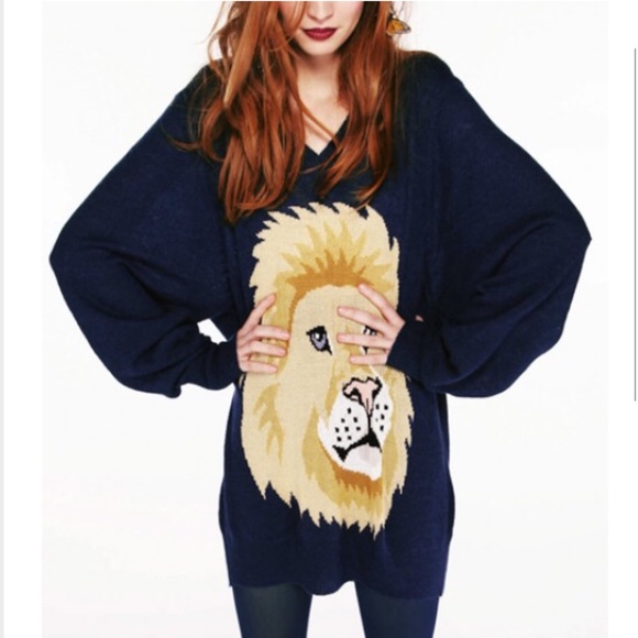 WILDFOX SCHOOL GIRL SWEATER LION WHITE LABEL - Picture 1 of 7